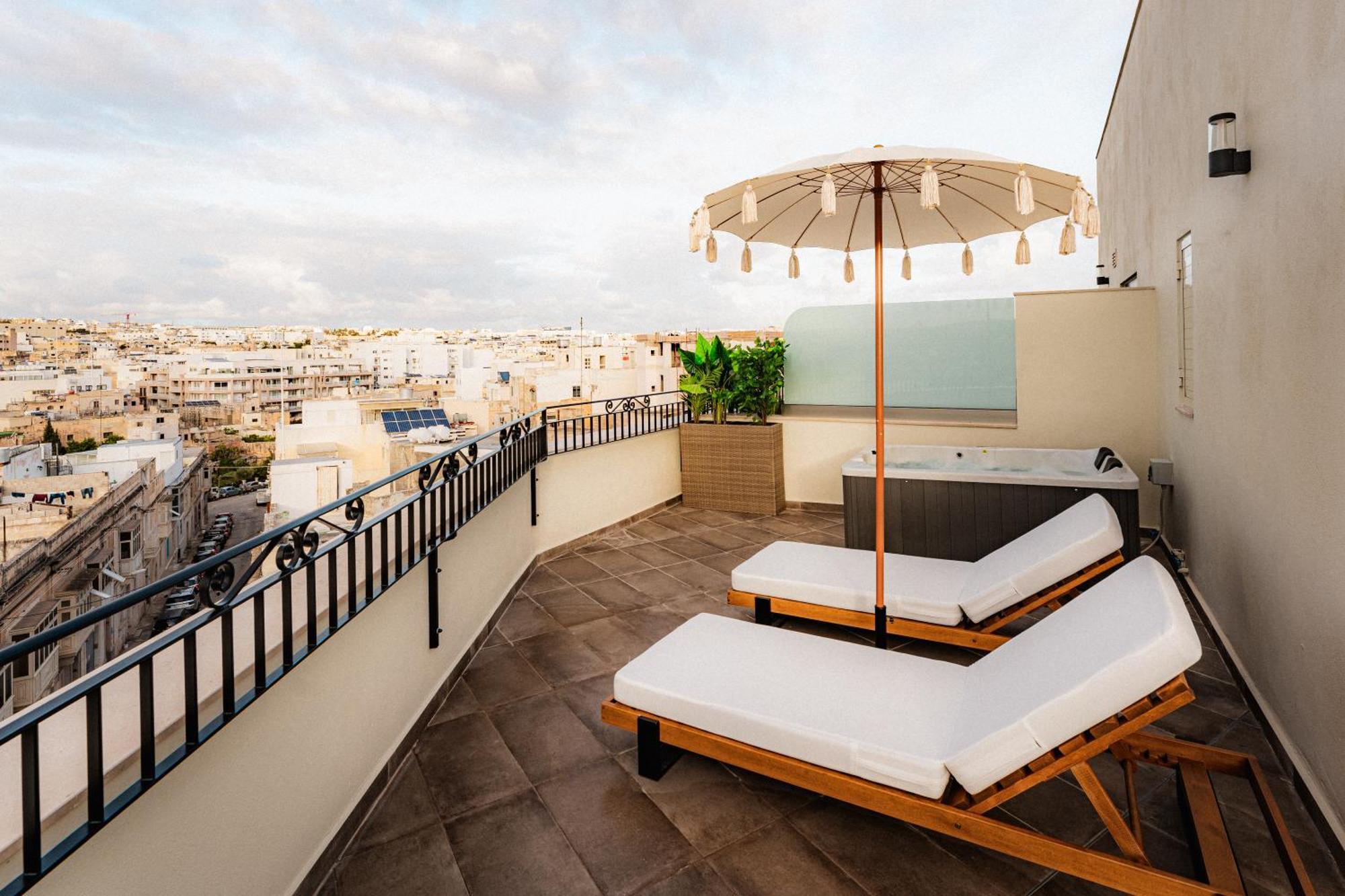 Royale Sainte Helene Boutique Hotel Birkirkara Esterno foto