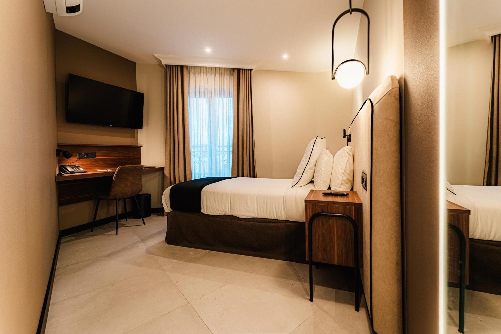 Royale Sainte Helene Boutique Hotel Birkirkara Esterno foto