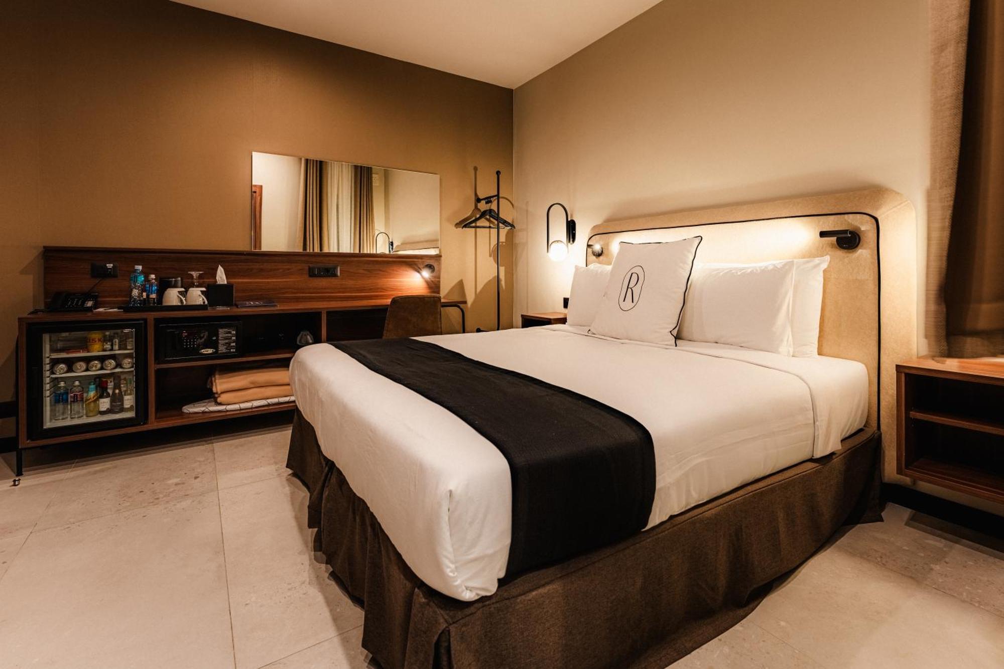 Royale Sainte Helene Boutique Hotel Birkirkara Esterno foto