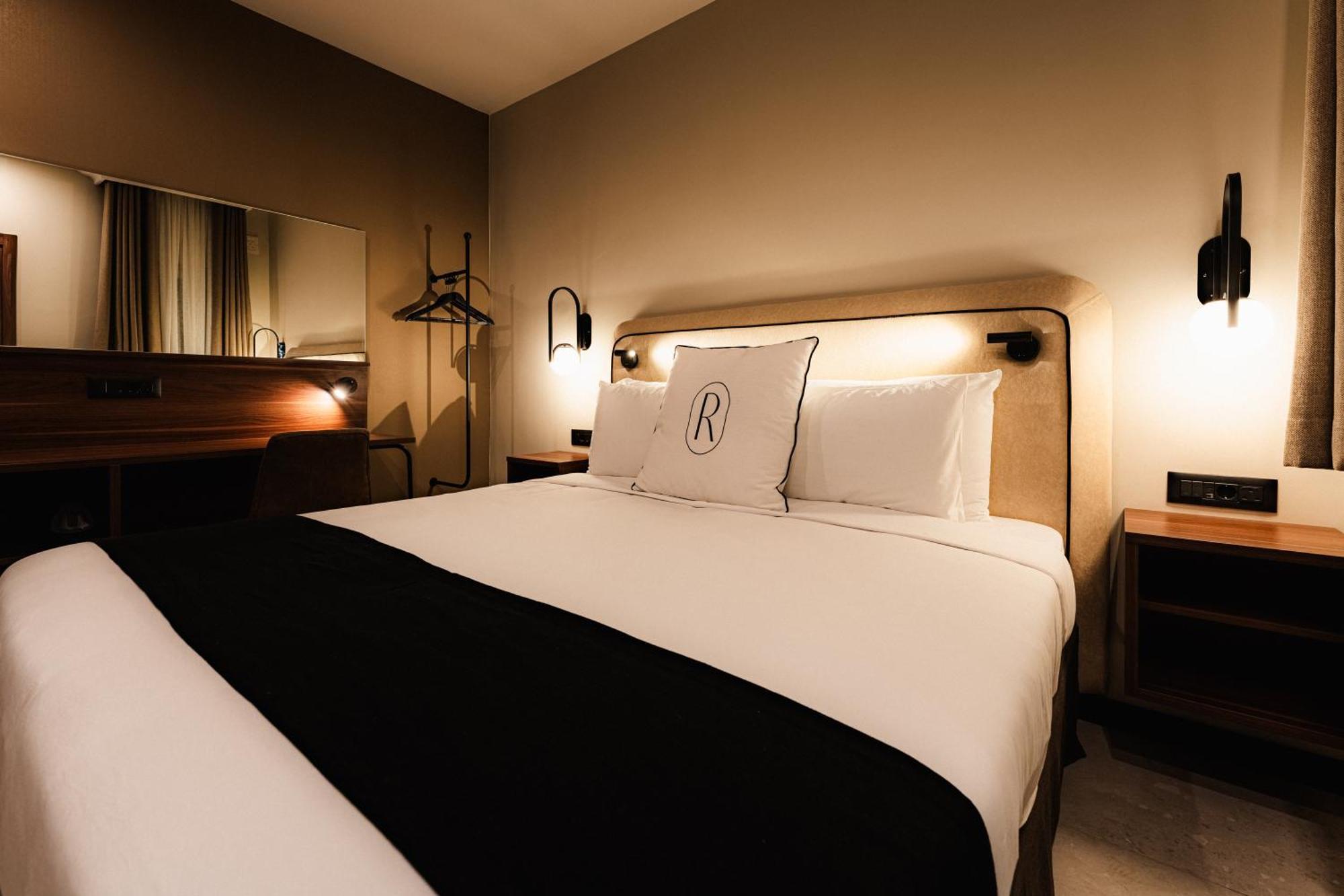 Royale Sainte Helene Boutique Hotel Birkirkara Esterno foto